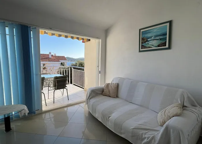 In With Sea View, Balcony, Air Conditioning, Wifi 5148-3 *